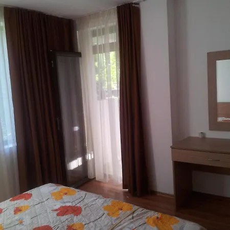 Etara 2 Cozy 1 Bedroom